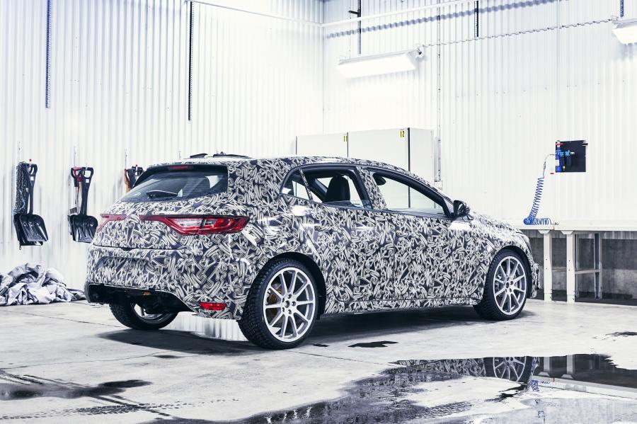 Детали создания Renault Megane R.S. 2017 года  (WW) (фото 37 из 68)